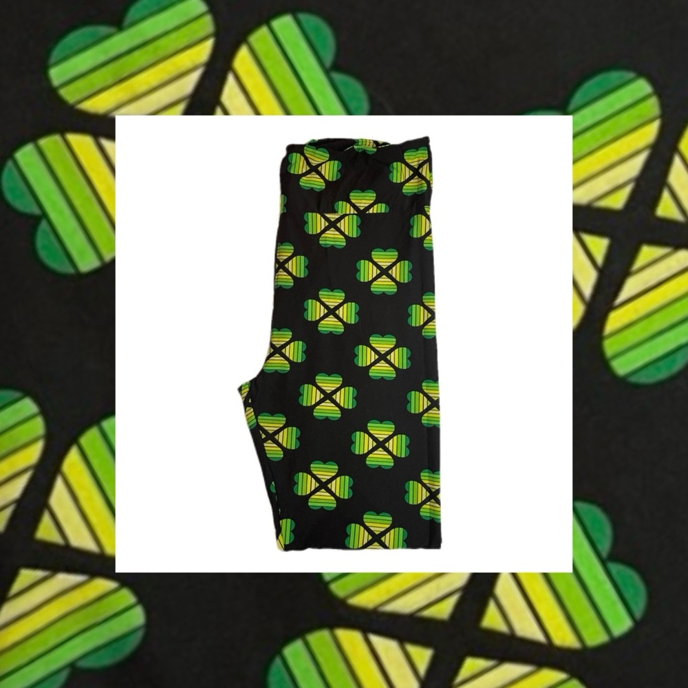 SOLD ❌ LuLaRoe St Patrick’s Day TC Leggings